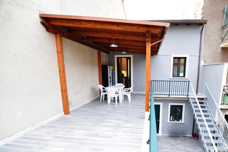 ...Ecche Se Dorme Bed & Breakfast Castelvecchio Subequo Exterior foto